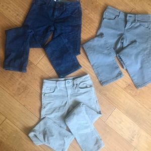 3 pairs of Volcom jeans bundle